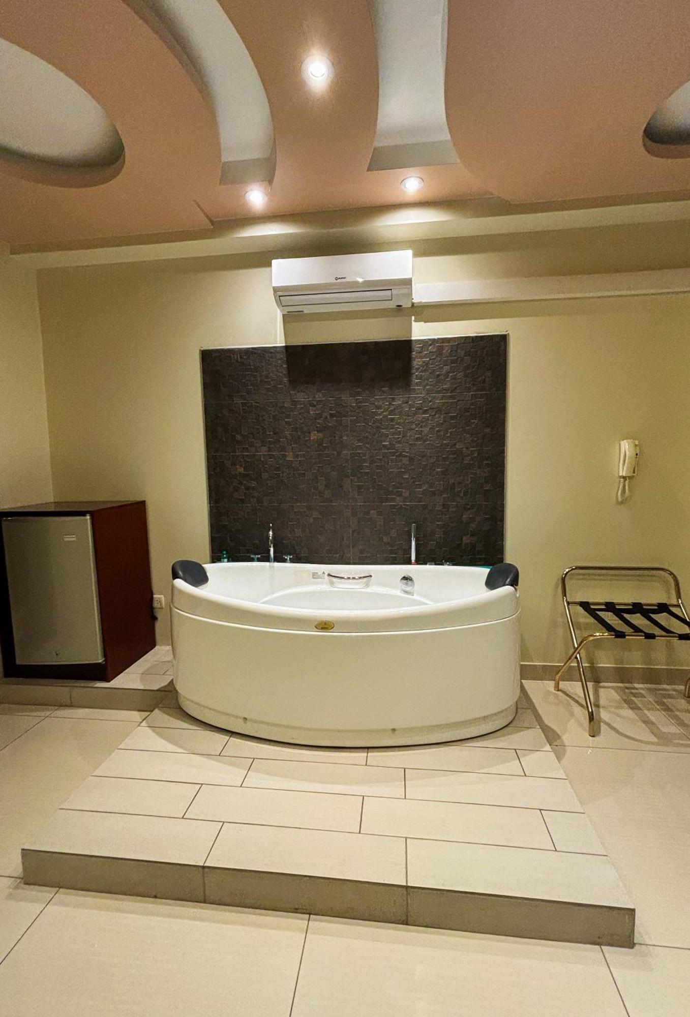 Hotel Plaza Del Bosque Inn Tingo María Dış mekan fotoğraf